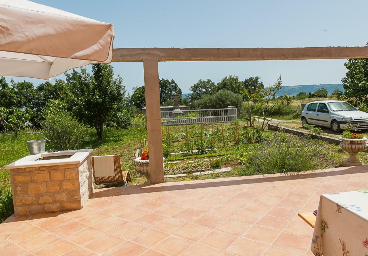 Castello Flower Apartment Kaštela Eksteriør billede
