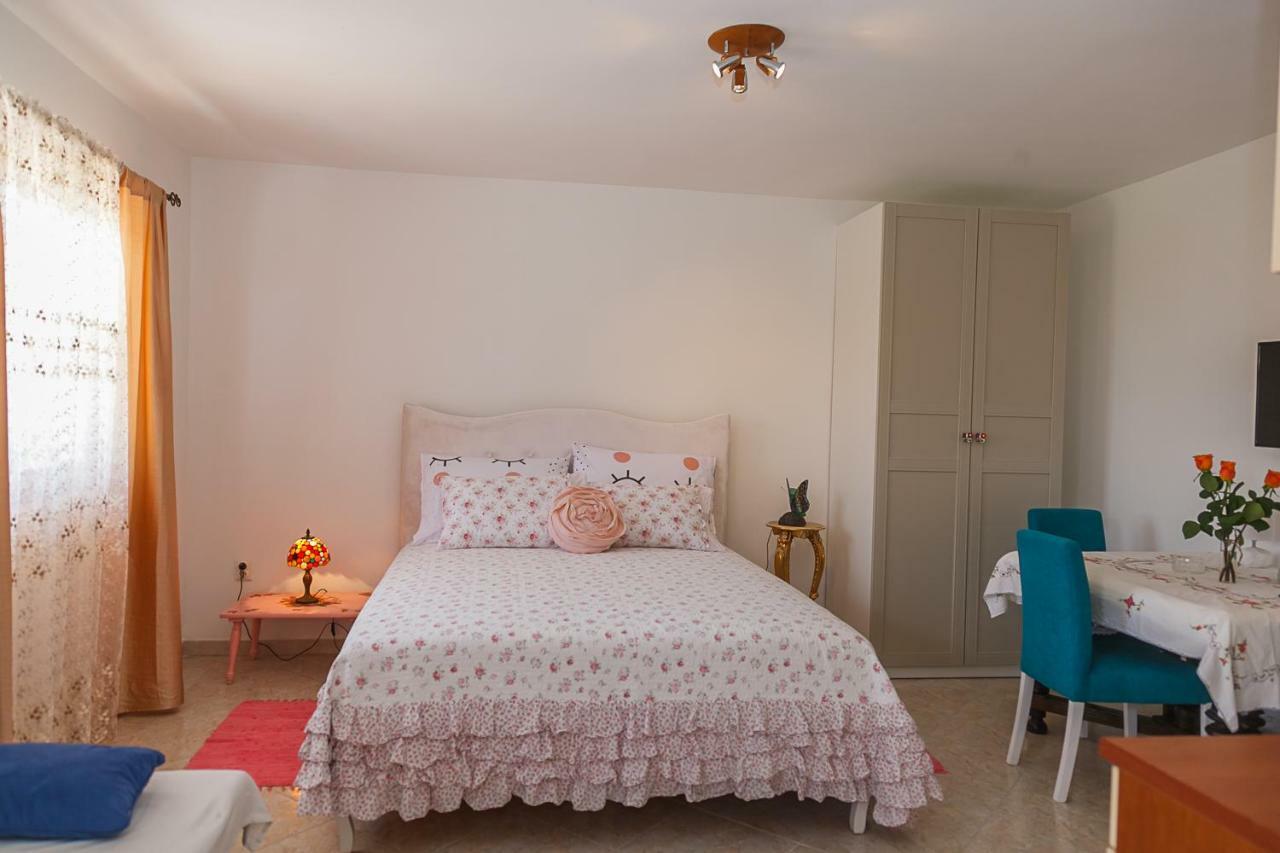 Castello Flower Apartment Kaštela Eksteriør billede